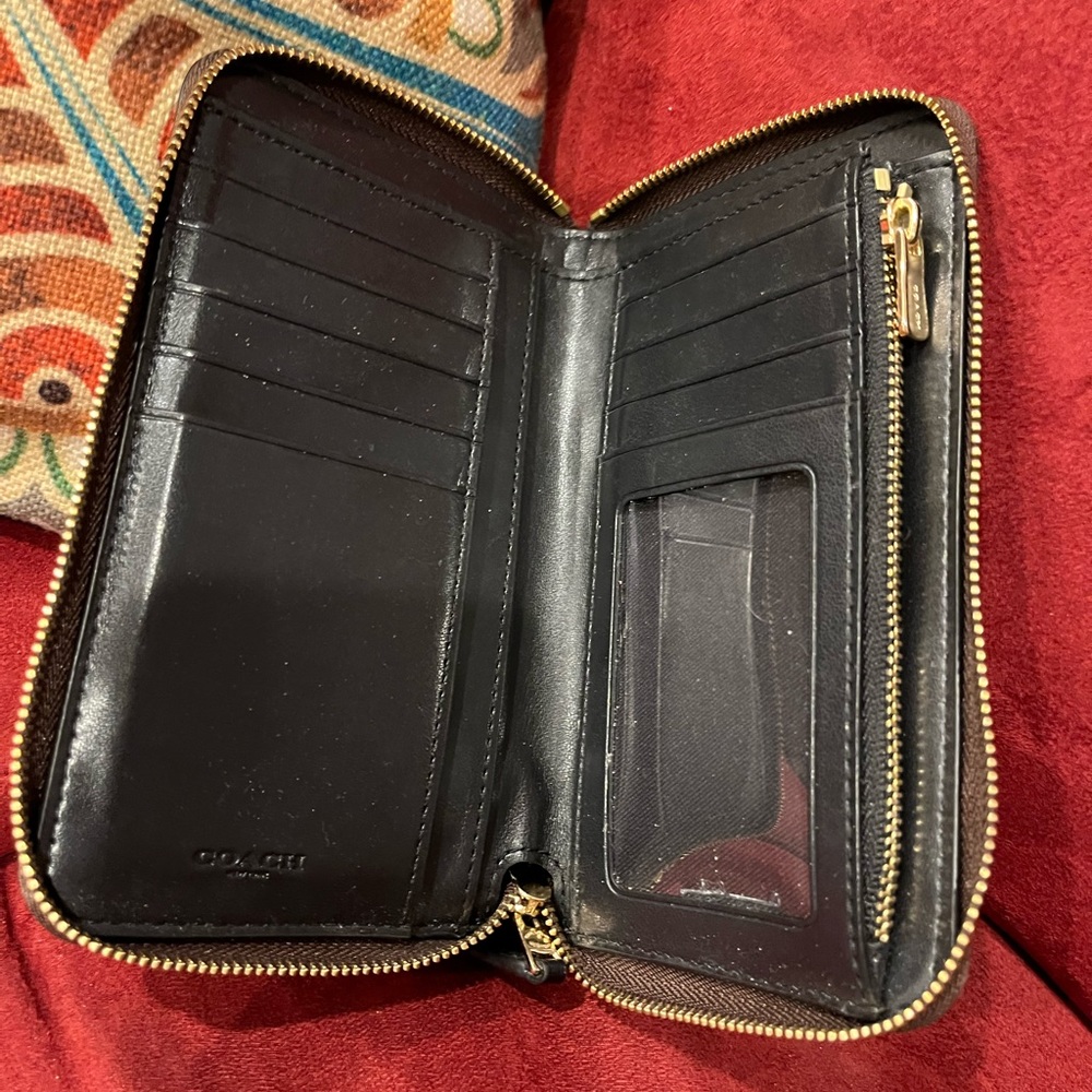 Coach Wallet - Picture 2 of 2